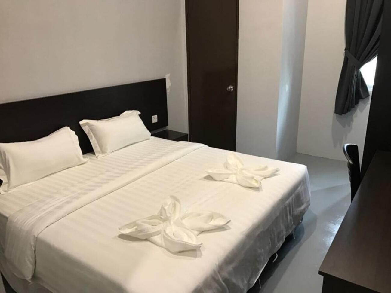 Jq Bl Hotel, Іпох Екстер'єр фото